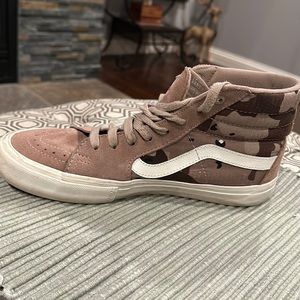 Desert Sand Camo High Toos size 8 1/2 men’s